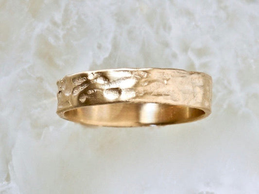 Yellow Gold Ring With Engraving